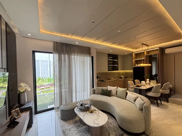 Orlens Interior 1