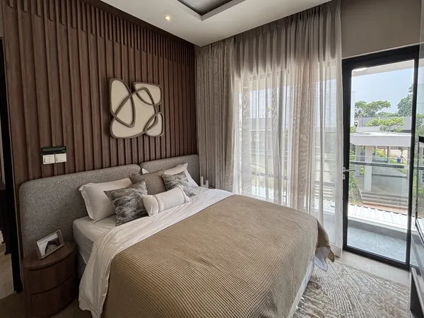 Orlens Interior 4